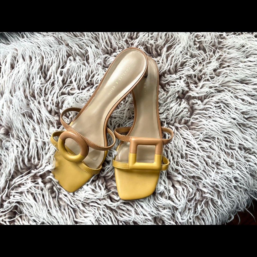 Sandal